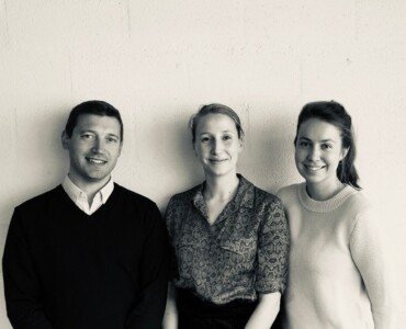 black & white photo of the editors Jelle Haemers, Andrea Bardyn, Chanelle Delameillieure